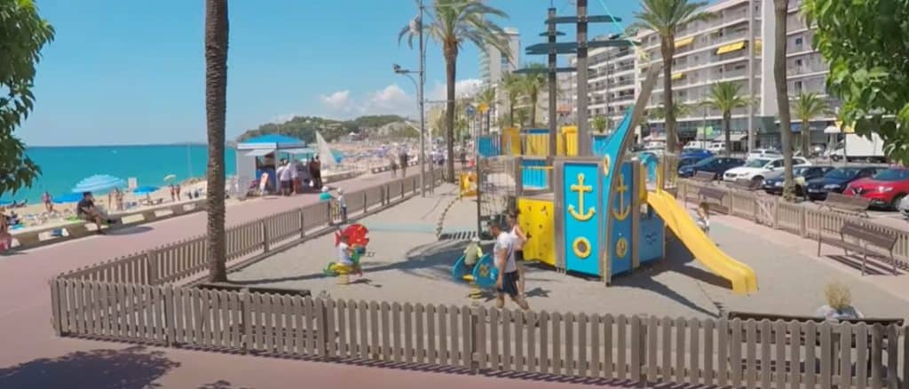 Boulevard de Lloret de Mar - parque infantil