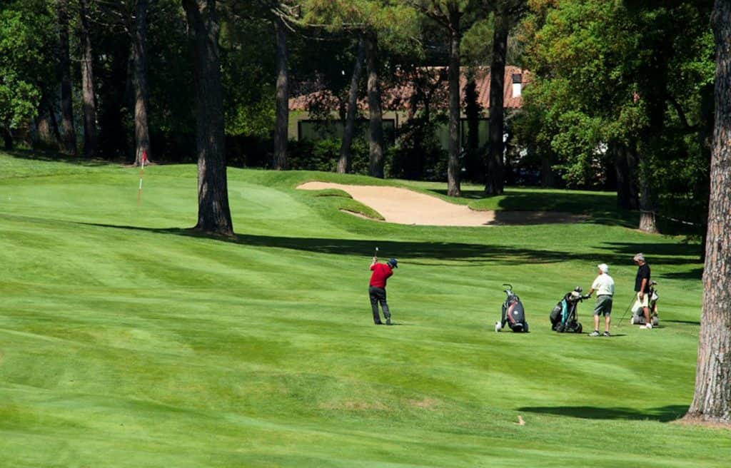 Jugar al golf en Lloret en el Club de Golf Costa Brava
